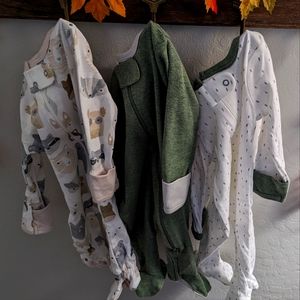 Infant Bundle 0-3 months footed sleepers, forest animal, pattern, solid pajamas
